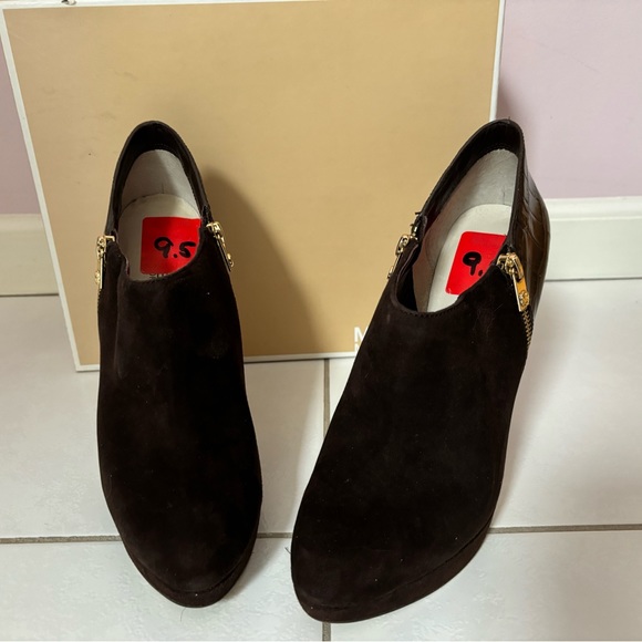 Women’s booties - Picture 5 of 7